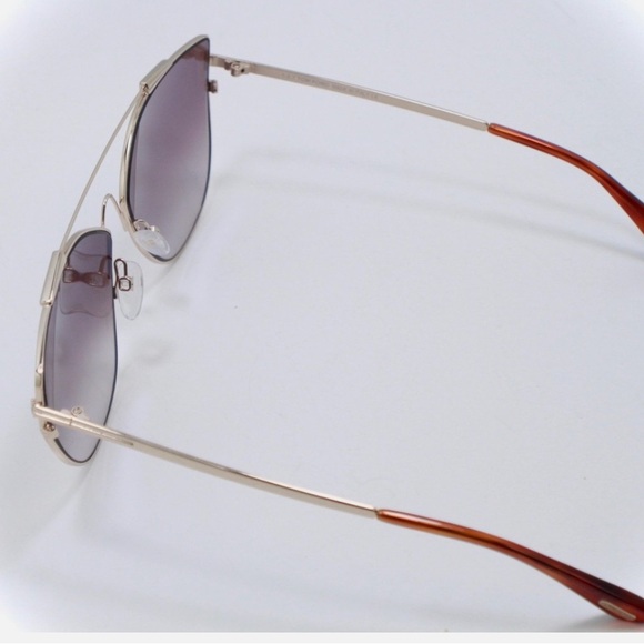 Tom Ford 

Jacquelyn-02 Eyewear Frame main image 9